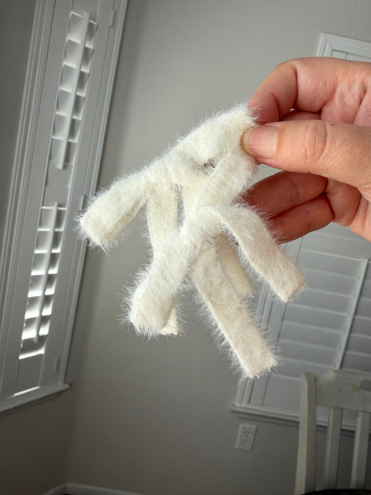 Small Fuzzy White Bow Piggies
