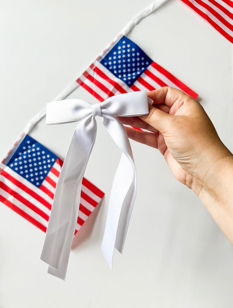 Long Ribbon Bows