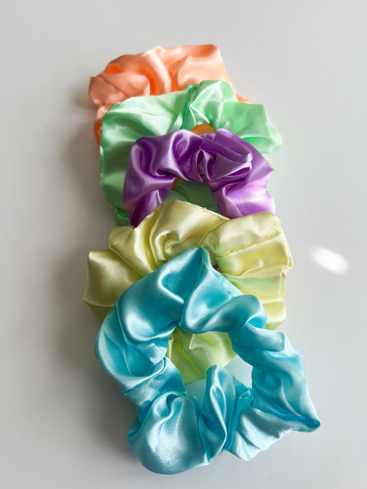 FREE Satin Summer Scrunchies