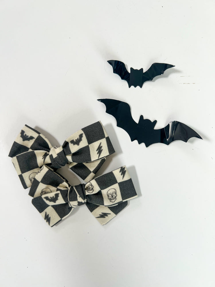Checkered Skulls Bows