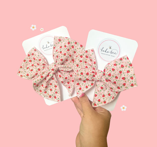 Pink Strawberry Garden Bows