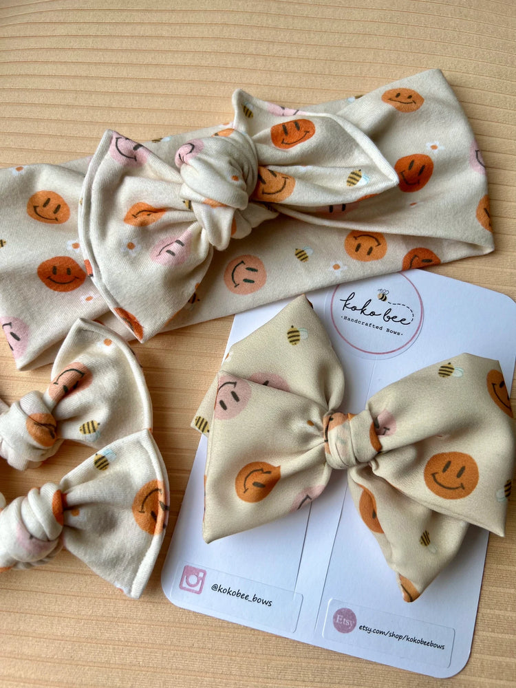 Bee Happy Bows