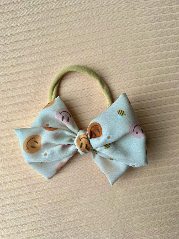 Bee Happy Bows