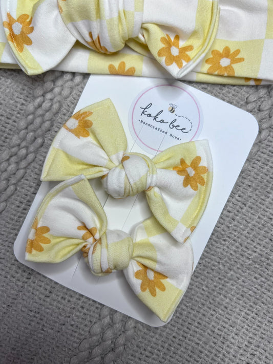 Yellow Checkered Daisies Headwraps & Piggies