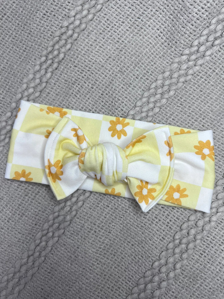 Yellow Checkered Daisies Headwraps & Piggies