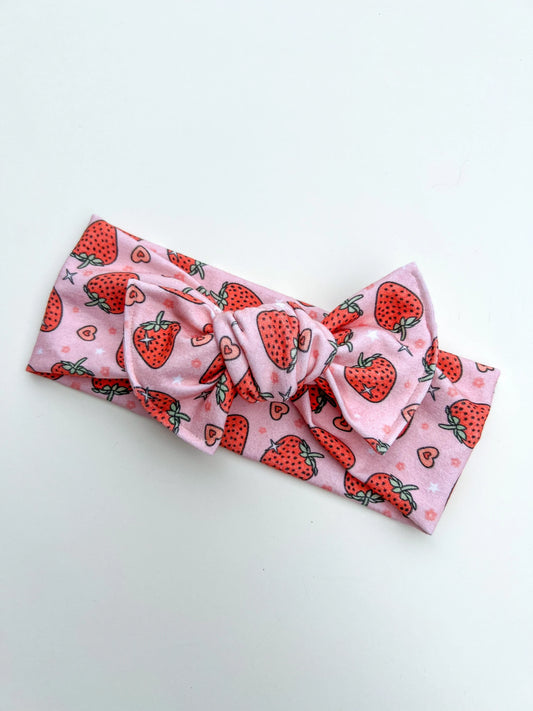 Spring Strawberries Bows