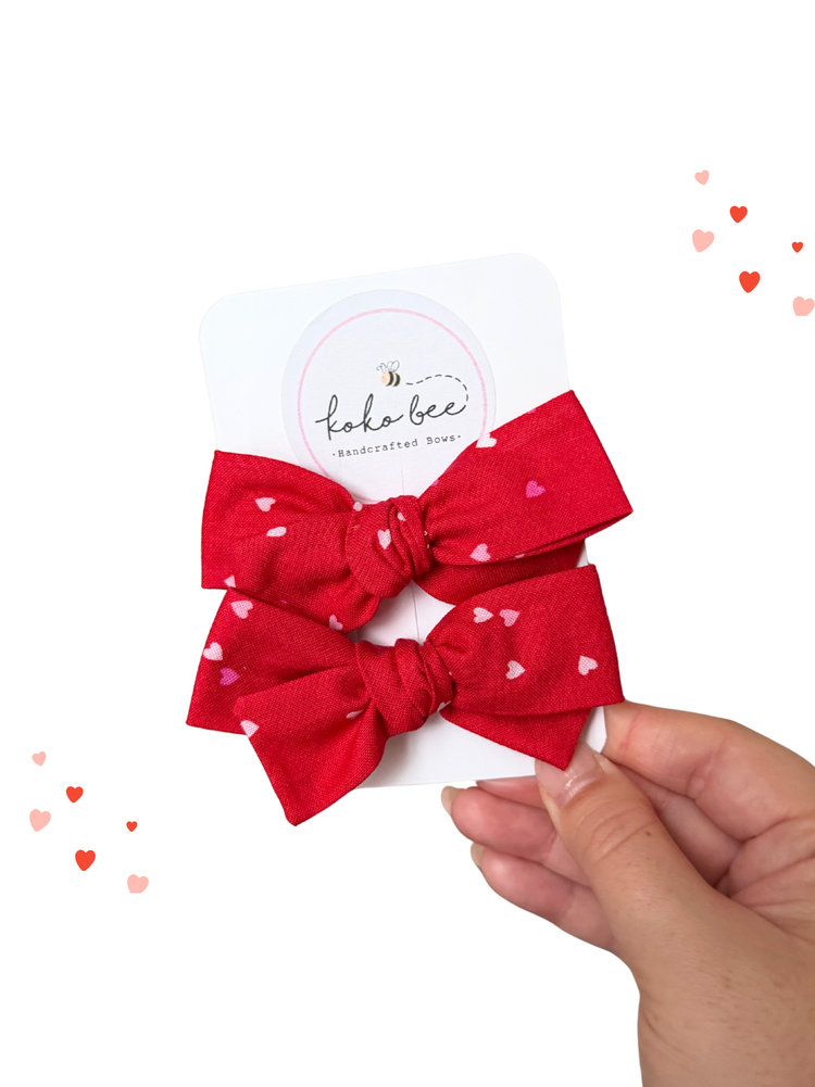 Red Scattered Mini Heart Bows
