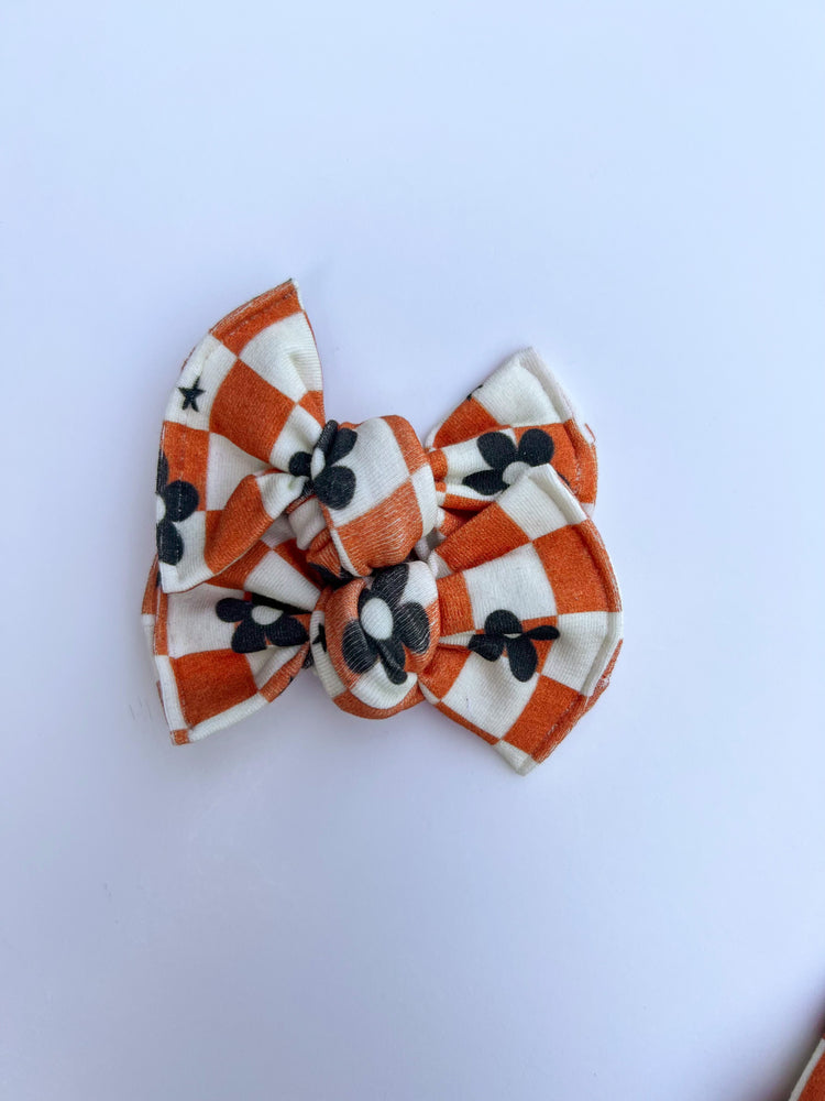 Checkered Halloween Flowers Bows