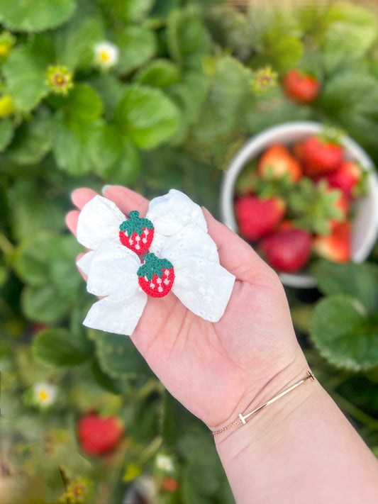 White Eyelet Strawberry Piggies
