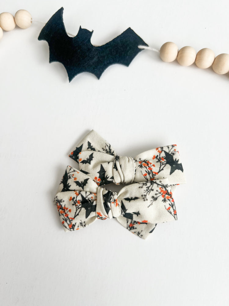 Halloween Orange Flowers & Bats Bows