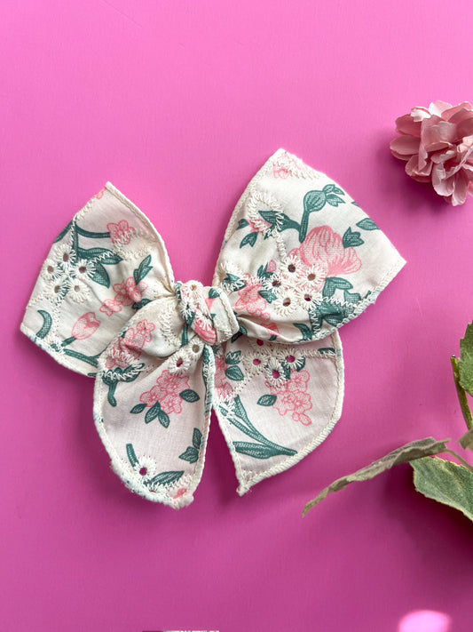 Spring Eyelet Bow