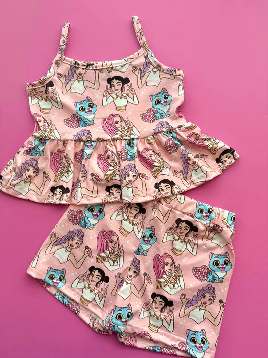 Kpop Girlies 2 pc set