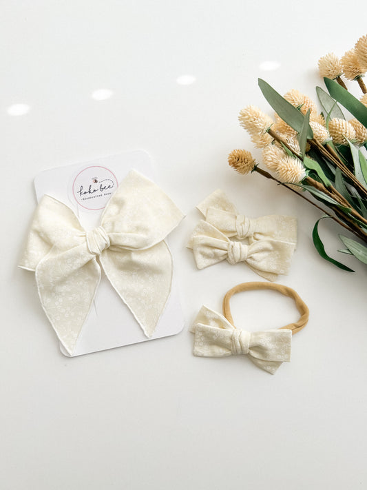 Ivory Cream Flowers Bows