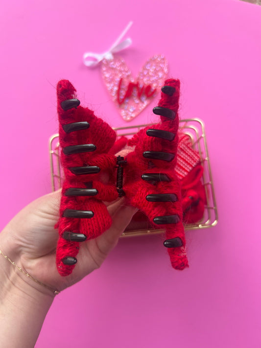 Knitted Red Bow Claw Clip