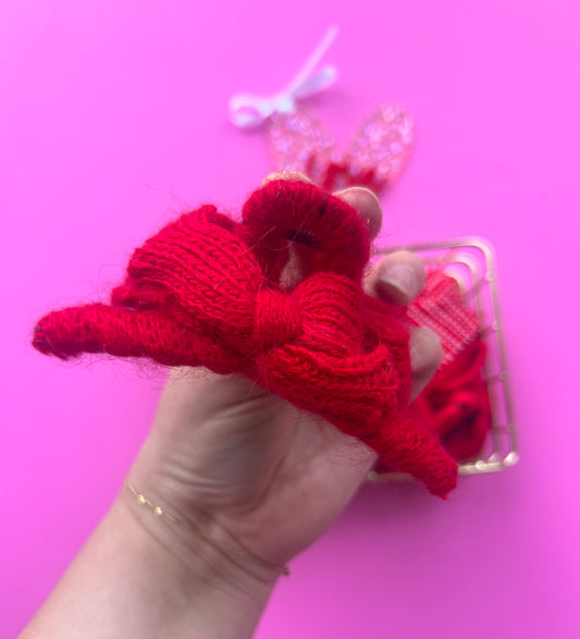 Knitted Red Bow Claw Clip