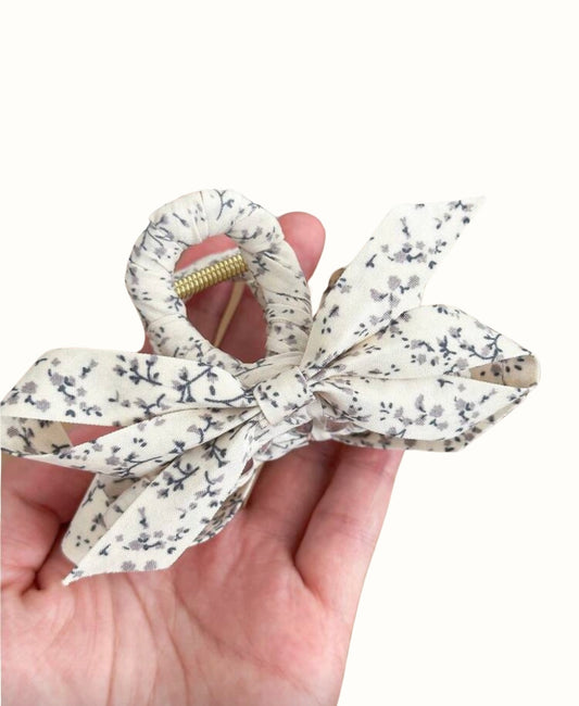 Dainty Floral Bow Claw Clip