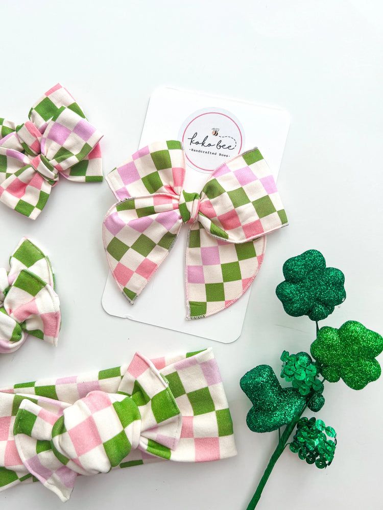 St. Patty's Check Bows